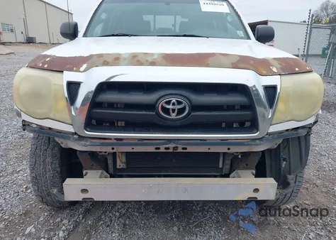 2006 Toyota Tacoma Prerunner V6 z USA, uszkodzony, nr VIN 3TMJU62N76M020501